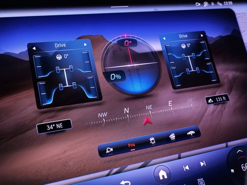 Used 2023 Mercedes-Benz EQS 580 4MATIC SUV image 60