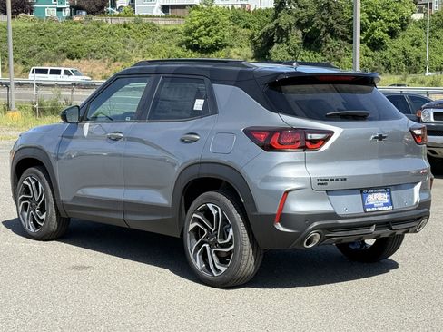 New 2026 Chevrolet TrailBlazer RS w/ Convenience Package AWD/4WD image 3