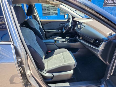 Used 2021 Nissan Rogue SV FWD image 17