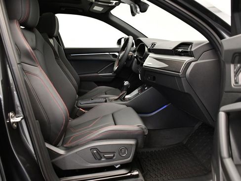 Used 2025 Audi Q3 2.0T Premium Plus w/ Premium Plus Package image 49