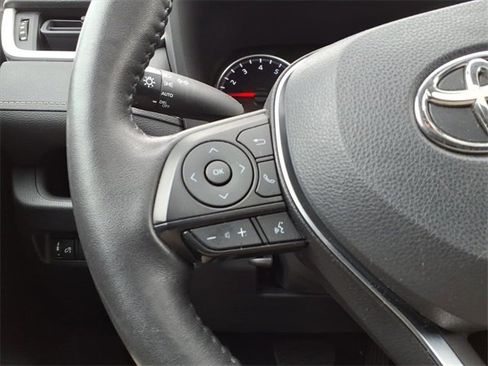 Certified 2022 Toyota RAV4 XLE image 16