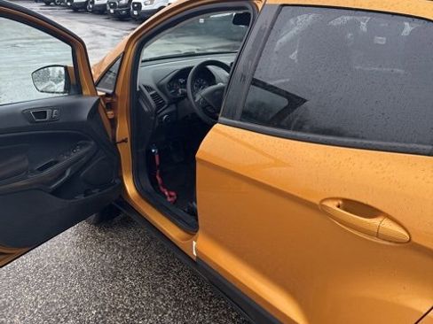 Used 2022 Ford EcoSport SE w/ SE Convenience Package image 17