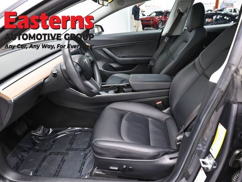 Used 2018 Tesla Model 3 Long Range image 14