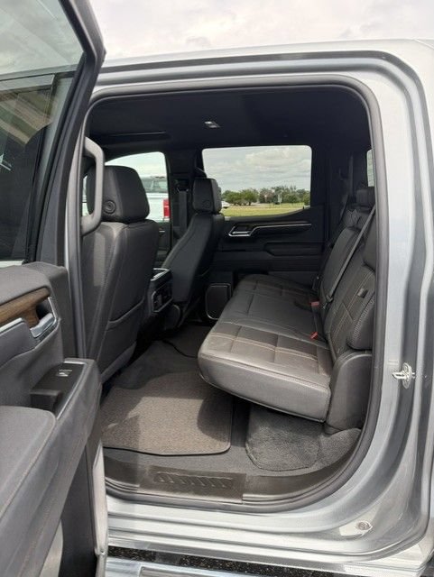 Used 2026 Chevrolet Silverado 1500 High Country w/ Technology Package AWD/4WD image 18