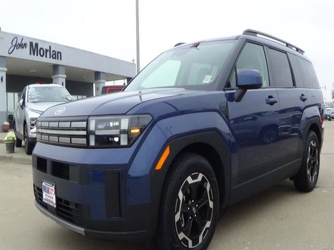 Used 2025 Hyundai Santa Fe SEL image 2