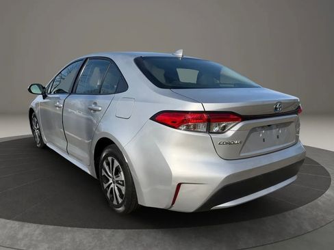 Used 2022 Toyota Corolla LE image 17