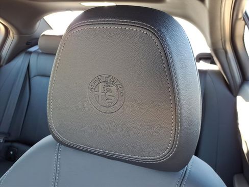 New 2025 Alfa Romeo Giulia RWD w/ Driving Assist Package image 17