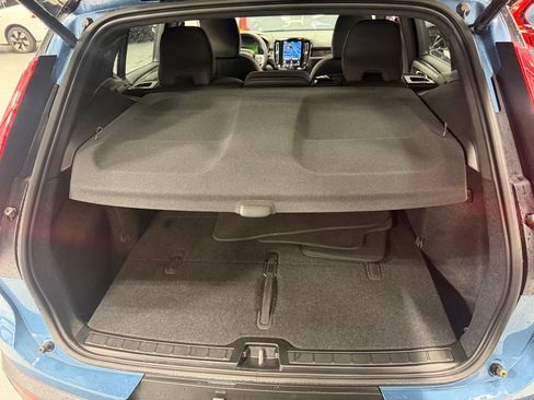 Certified 2023 Volvo XC40 Recharge Plus AWD/4WD image 9
