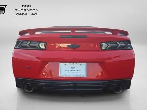 Used 2017 Chevrolet Camaro SS RWD image 4