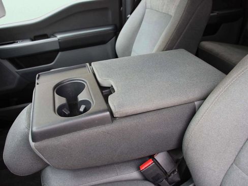 Used 2022 Ford F150 XLT image 21