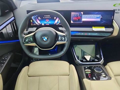 Used 2025 BMW X3 xDrive30i w/ Premium Package AWD/4WD image 37