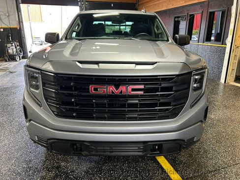Used 2024 GMC Sierra 1500 Pro w/ Graphite Edition AWD/4WD image 8
