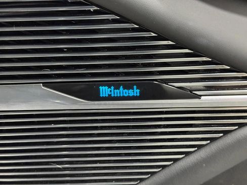 Used 2022 Jeep Grand Wagoneer Series III w/ Rear Seat Video Group 1 image 26