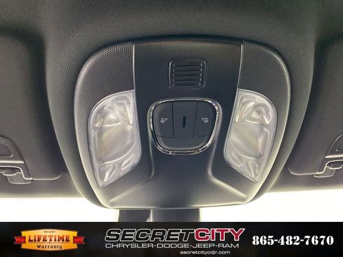 New 2026 Jeep Compass Latitude image 20