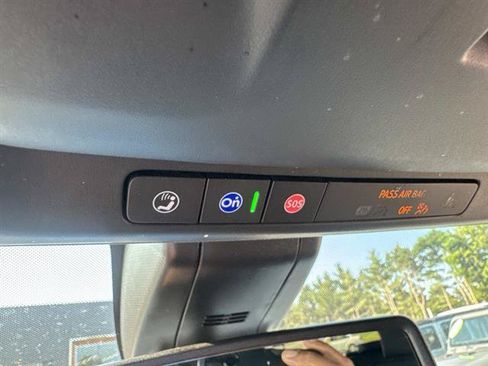 Used 2022 GMC Yukon Denali AWD/4WD image 20