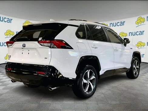 Used 2023 Toyota RAV4 SE image 6