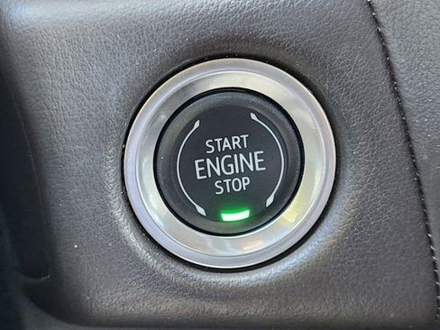 Used 2022 Chevrolet Tahoe Z71 w/ Luxury Package image 8