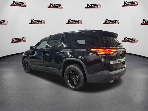 Used 2023 Chevrolet Traverse LT w/ Midnight/Sport Edition image 7