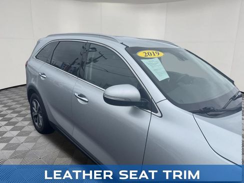 Used 2019 Kia Sorento EX AWD/4WD image 10