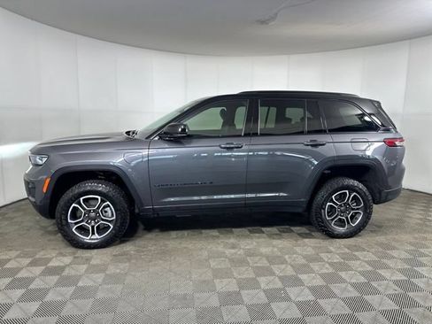 Used 2022 Jeep Grand Cherokee Trailhawk AWD/4WD image 7