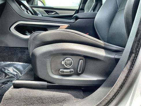 Used 2025 Jaguar F-PACE R-Dynamic S image 20