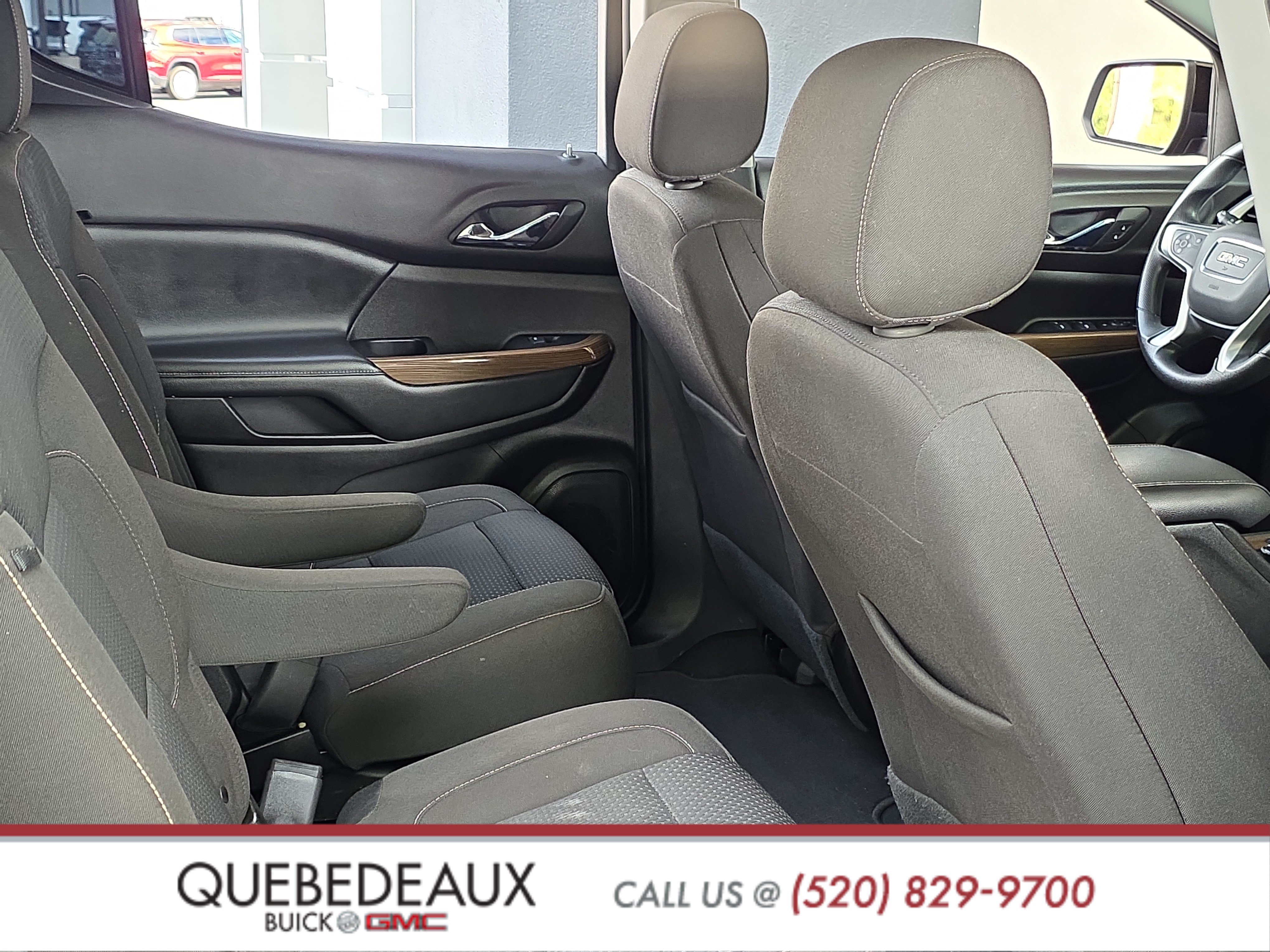 Used 2023 GMC Acadia SLE w/ Elevation Edition FWD image 25