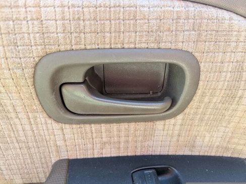 Used 2002 Honda CR-V LX image 24