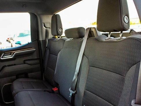 Used 2022 Chevrolet Silverado 1500 RST image 32