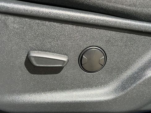 Used 2024 Ford F150 XLT image 13