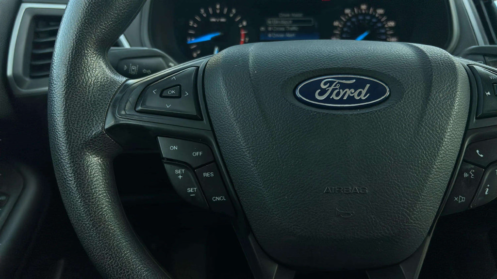 Used 2020 Ford Edge SE FWD image 21