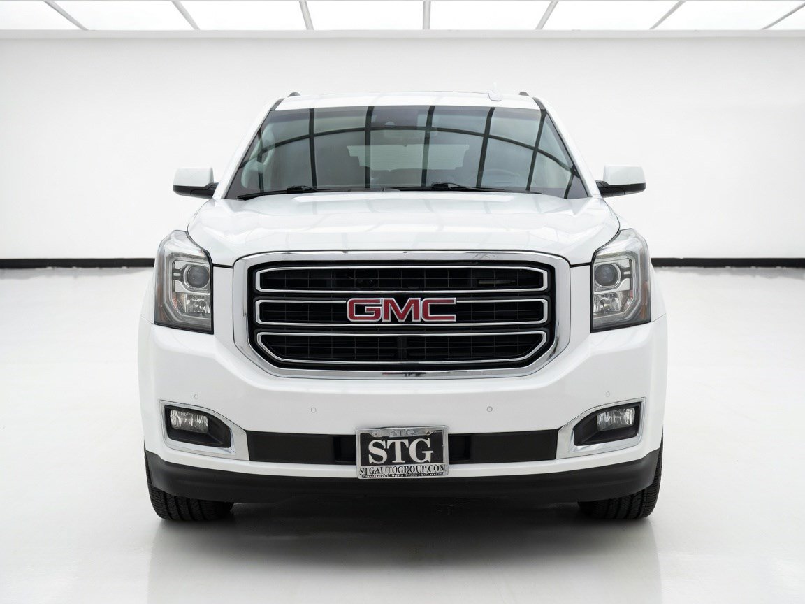 Used 2017 GMC Yukon XL SLT w/ Open Road Package RWD image 2