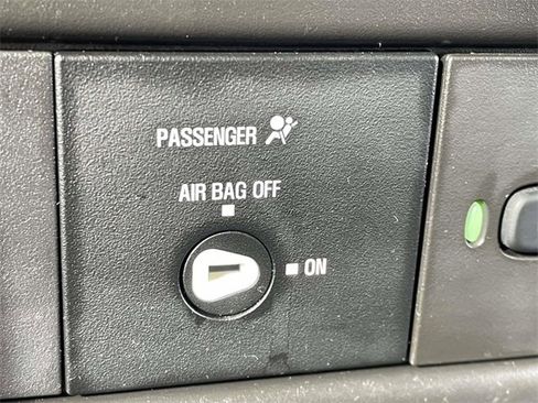 Used 2020 Chevrolet Express 3500 LT w/ LT Preferred Equipment Group image 22