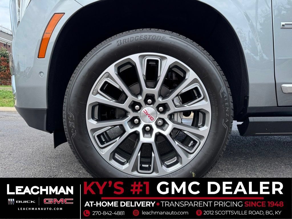 New 2026 GMC Yukon Denali w/ Denali Reserve Package AWD/4WD image 7