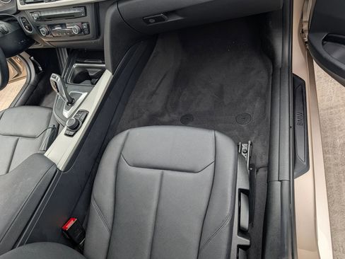 Used 2013 BMW 320i xDrive Sedan image 12