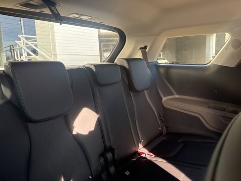 New 2026 Kia Carnival LXS image 13