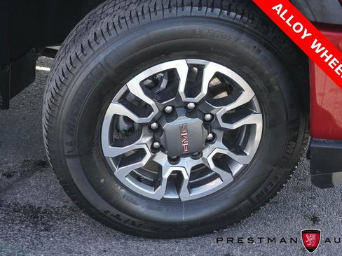 Used 2022 GMC Sierra 2500 AT4 w/ AT4 Preferred Package image 17