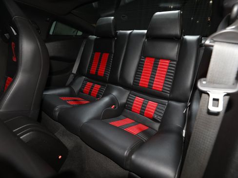 Used 2013 Ford Mustang Shelby GT500 RWD image 4