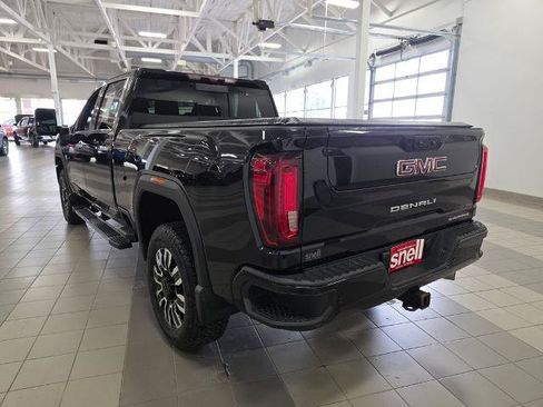 Used 2023 GMC Sierra 3500 Denali w/ Denali Ultimate Package AWD/4WD image 3