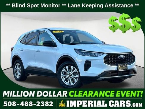 Used 2023 Ford Escape Active image 1