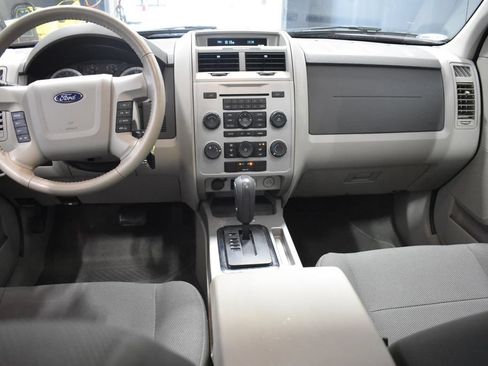Used 2009 Ford Escape XLT FWD image 13