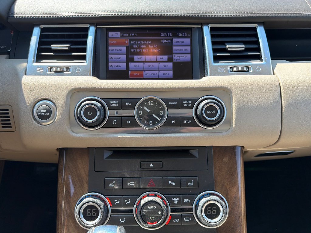 Used 2013 Land Rover Range Rover Sport HSE LUX AWD/4WD image 17