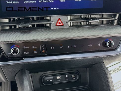 Used 2023 Kia Sportage SX image 22