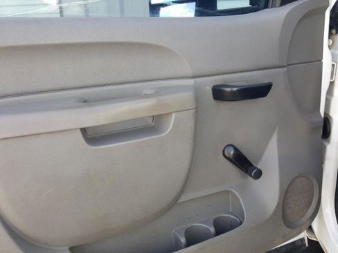 Used 2012 Chevrolet Silverado 2500 W/T image 18