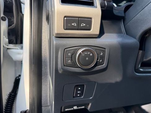 Used 2022 Ford F250 Lariat AWD/4WD image 17