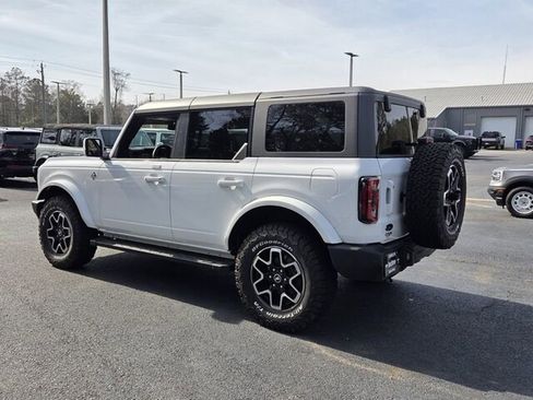 Used 2024 Ford Bronco Outer Banks image 11