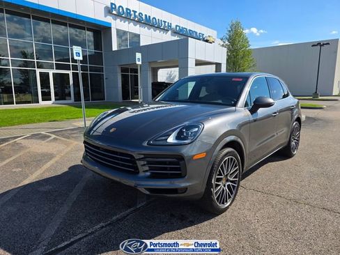 Used 2023 Porsche Cayenne Platinum Edition AWD/4WD image 1