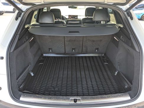 Used 2021 Audi SQ5 Prestige AWD/4WD image 13