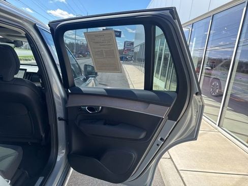 Certified 2025 Volvo XC90 B6 Plus image 12