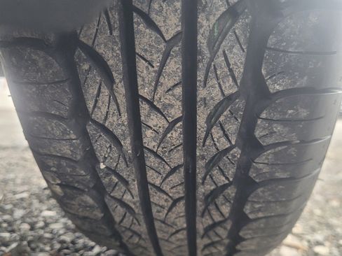 Used 2014 Toyota Yaris LE image 37