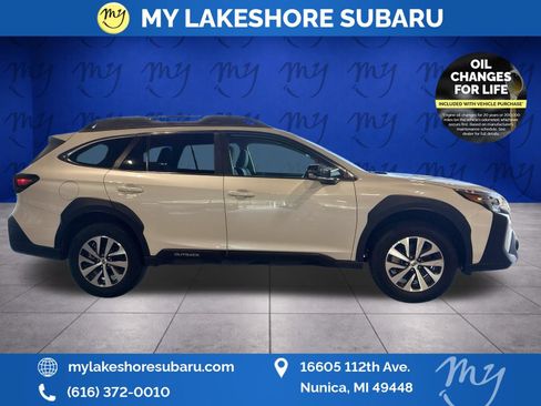 Certified 2025 Subaru Outback Premium AWD/4WD image 12